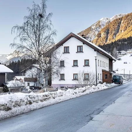 Tschol Дом отдыха *