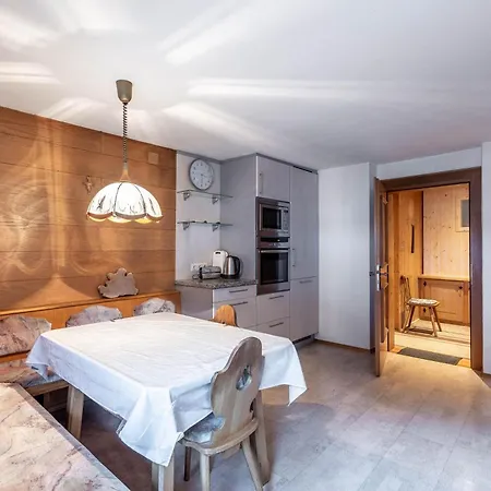 Tschol Ferienhaus Flirsch