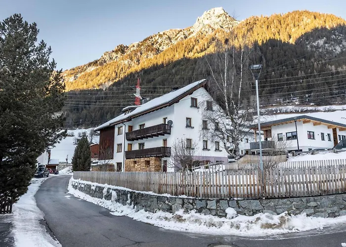 Casa de Férias Tschol